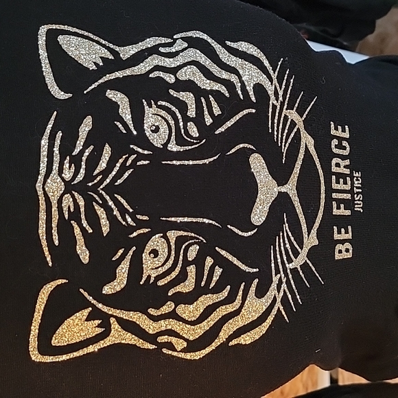 Lightweight hooded sweatshirt - Picture 2 of 5